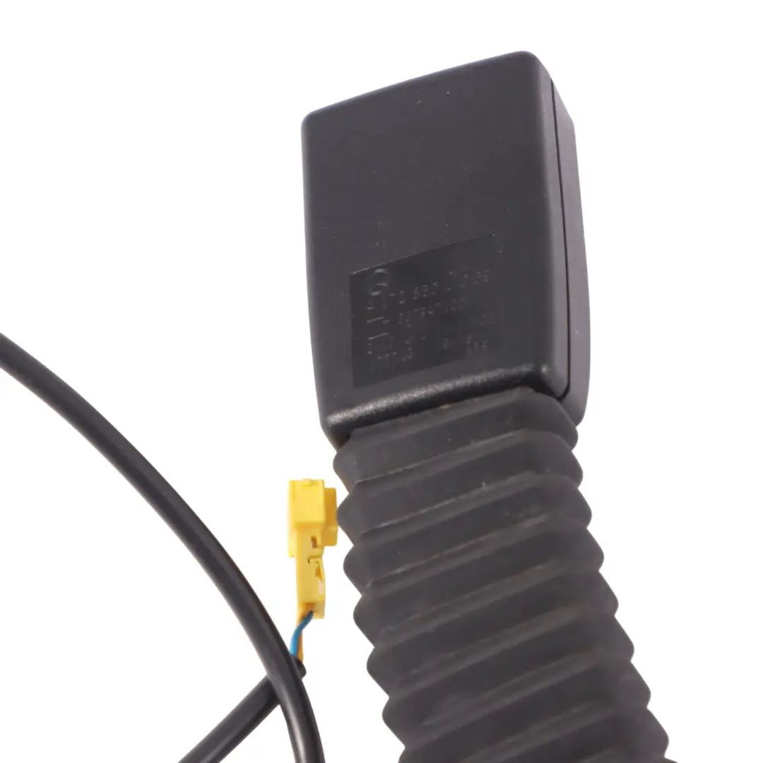 Boucle inférieur ceinture sécurité avant gauche pour Mercedes SLK R172 à propos du numéro de pièce A1728600569 Mercedes SLK R172 Boucle inférieur ceinture sécurité avant gauche - SKU A1728600569 - Numéro de pièce A1728600569