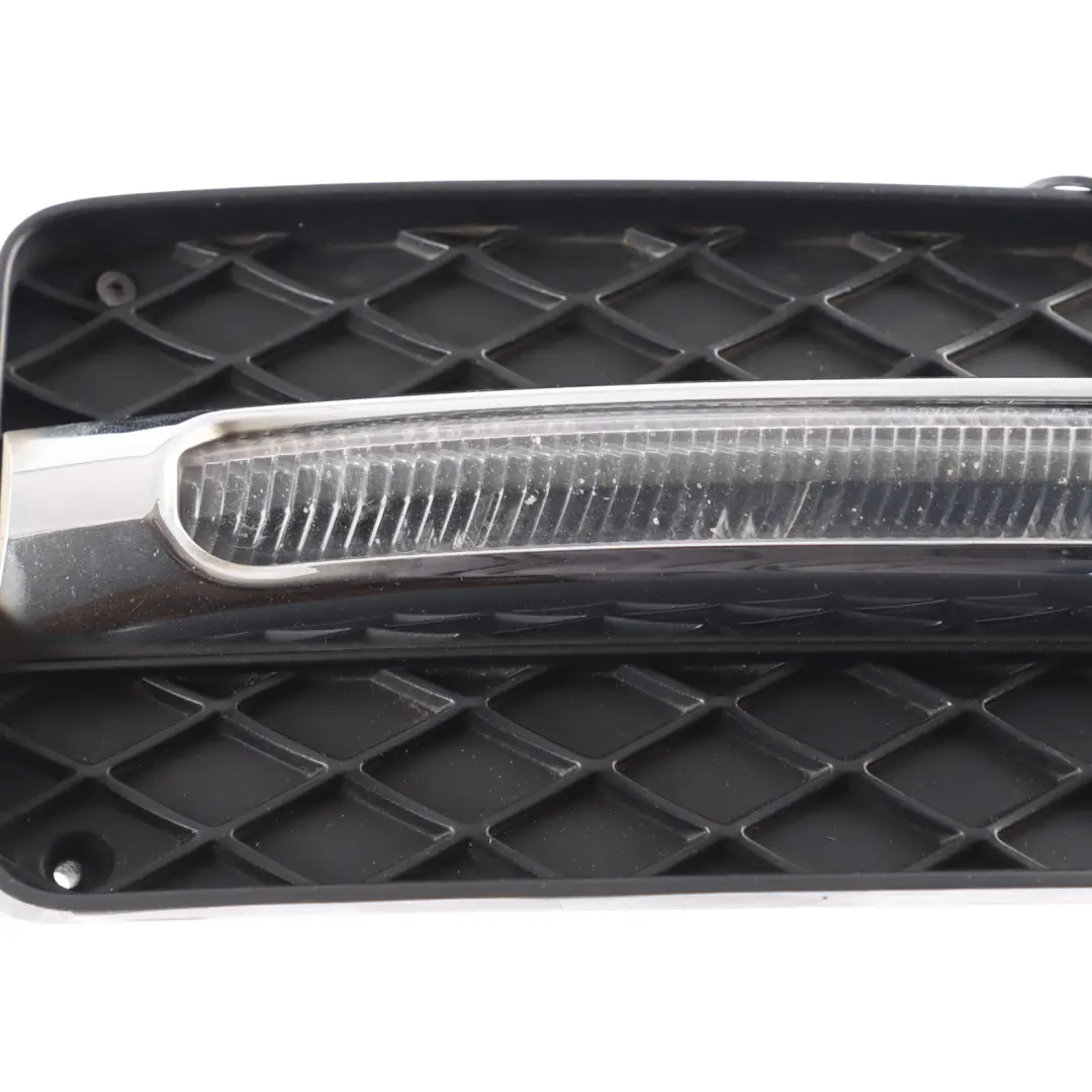 Front Left N/S Fog Grille Indicator to Mercedes R172 with Part number A1728851623 Mercedes R172 Front Left N/S Fog Grille Indicator - SKU A1728851623-1 - Part number A1728851623