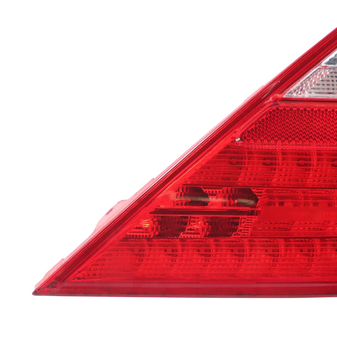 Luz Trasera Trasera Derecha Panel Lateral para Mercedes SLK R172 con número de pieza A1729062100 Mercedes SLK R172 Luz Trasera Trasera Derecha Panel Lateral - SKU A1729062100 - Número de pieza A1729062100