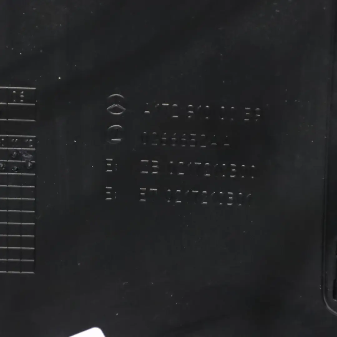 Mercedes SLK R172 Asiento Trasero Panel Recambio Izquierda Derecha - SKU A1729100039 - Número de pieza A1729100039