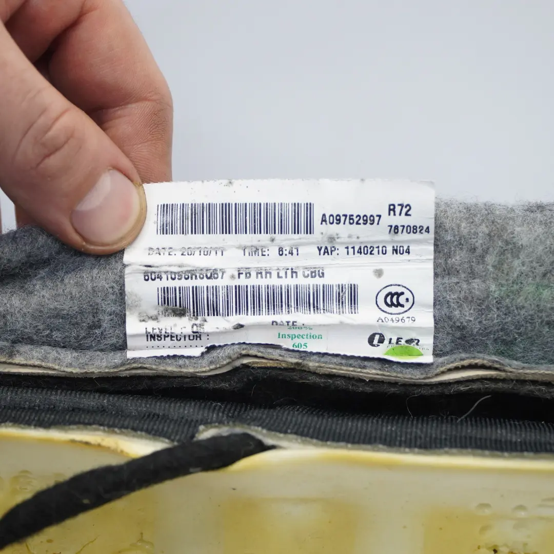 Mercedes R172 Oparcie Fotela Prawy Przód Skóra Beżowa - SKU A1729100647-1 - Numer Części A1729100647