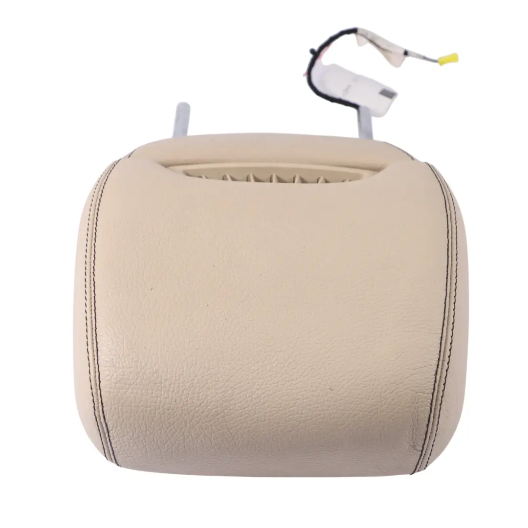 Appuie-tête Siège avant droit Cuir Beige pour Mercedes SLK R172 à propos du numéro de pièce A1729700450 Mercedes SLK R172 Appuie-tête Siège avant droit Cuir Beige - SKU A1729700450 - Numéro de pièce A1729700450