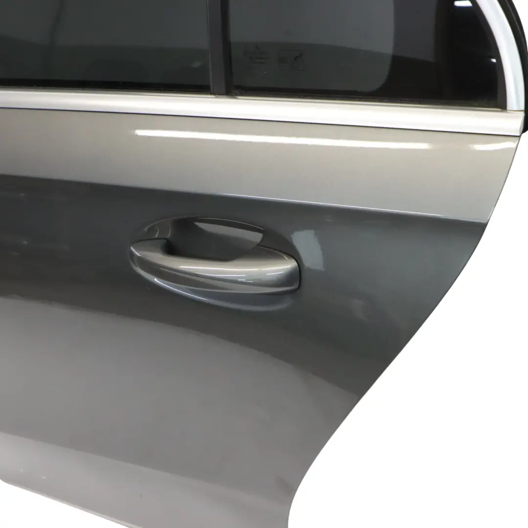 Drzwi Lewe Tylne Mountain Grey Szary Metalik - 787 do Mercedes W177 o numerze A1777301300 Mercedes W177 Drzwi Lewe Tylne Mountain Grey Szary Metalik - 787 - SKU A1777301300-MG1 - Numer Części A1777301300