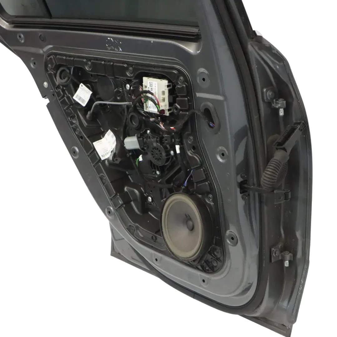 Tür hinten links Mountain Grey Grau Metallic - 787 für Mercedes W177 mit Teilenummer A1777301300 Mercedes W177 Tür hinten links Mountain Grey Grau Metallic - 787 - SKU A1777301300-MG1 - Teilenummer A1777301300