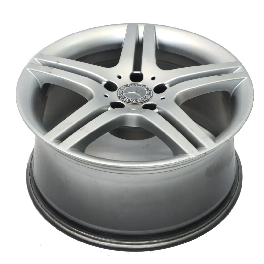 Mercedes W203 Argent 5-Double Rayon 18" ET:30 8,5J - SKU A2034015602-1 - Numéro de pièce A2034015602