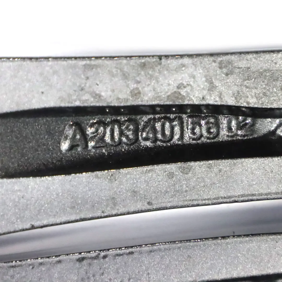 llanta trasera de plata 18 "ET:30 8,5J 5-doble radio para Mercedes W203 con número de pieza A2034015602 Mercedes W203 llanta trasera de plata 18 "ET:30 8,5J 5-doble radio - SKU A2034015602-5 - Número de pieza A2034015602