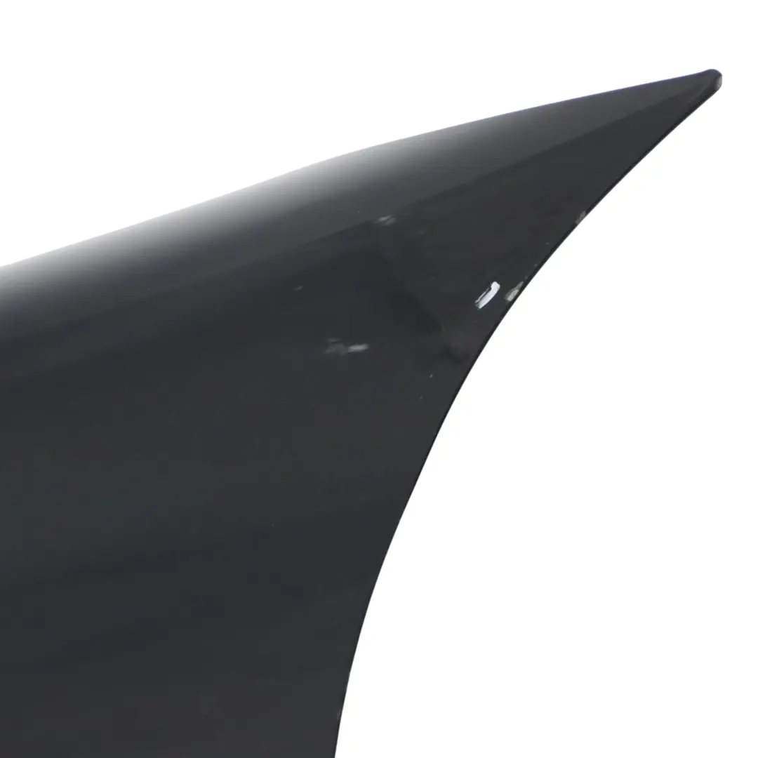 Panel Lateral Delantero Izquierdo Guardabarros Obsidian Black 197 para Mercedes CL203 con número de pieza A2038800318 Mercedes CL203 Panel Lateral Delantero Izquierdo Guardabarros Obsidian Black 197 - SKU A2038800318-OB1 - Número de pieza A2038800318