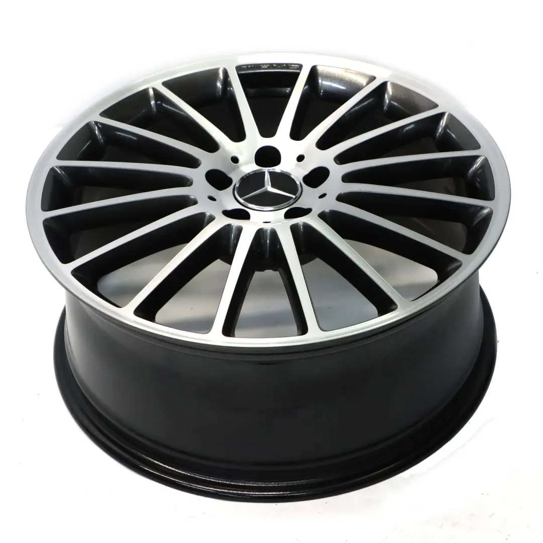  Jante Avant Mercedes W204 C63 AMG Alliage 17 trous 19" 8J ET:45 - SKU A2044014802 - Numéro de pièce A2044014802