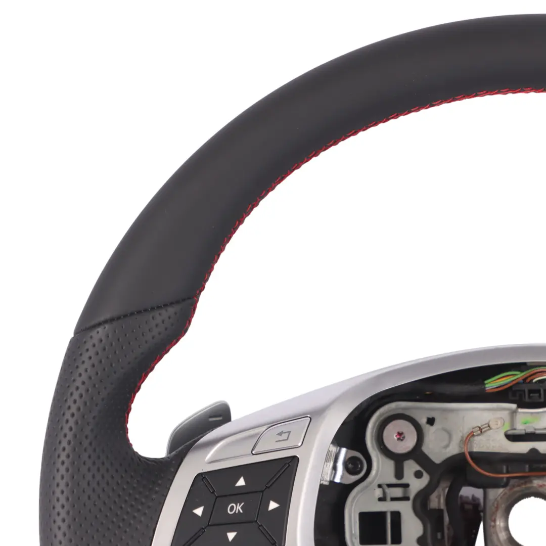 NUOVO in Pelle Sport Cambio al Volante Rosso Fili per Volante Mercedes C207 W212 con numero di parte A2044605603 Volante Mercedes C207 W212 NUOVO in Pelle Sport Cambio al Volante Rosso Fili - SKU A2044605603-1 - Numero di parte A2044605603