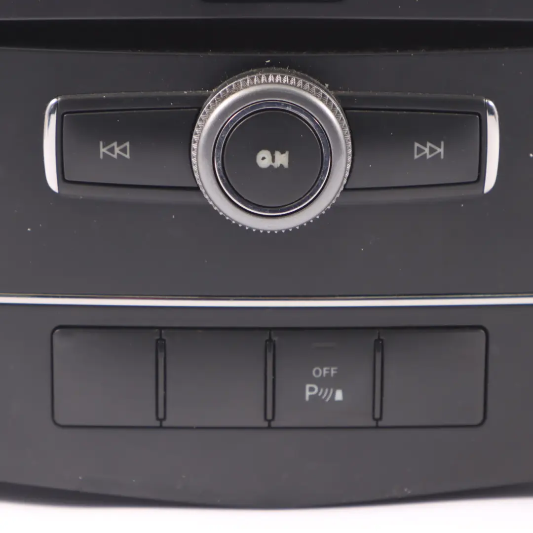 Radio Player COMAND Navi CD Head Unit to Mercedes W204 with Part number A2048700594 Mercedes W204 Radio Player COMAND Navi CD Head Unit - SKU A2048700594-2 - Part number A2048700594