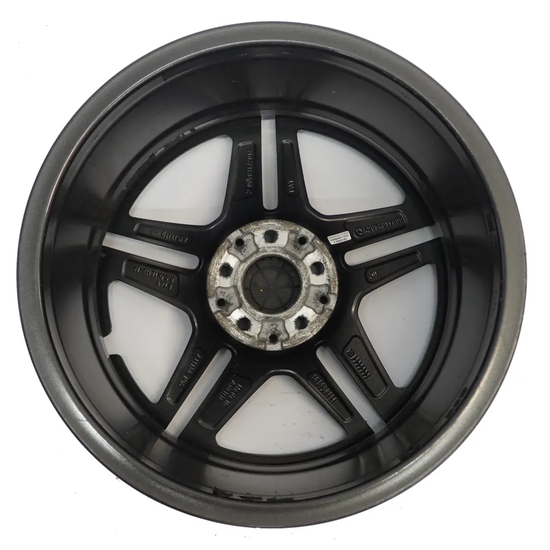 Jante arrière alliage AMG 18" ET:49 8,5J pour Mercedes W205 à propos du numéro de pièce A2054019600 Mercedes W205 Jante arrière alliage AMG 18" ET:49 8,5J - SKU A2054019600-2 - Numéro de pièce A2054019600