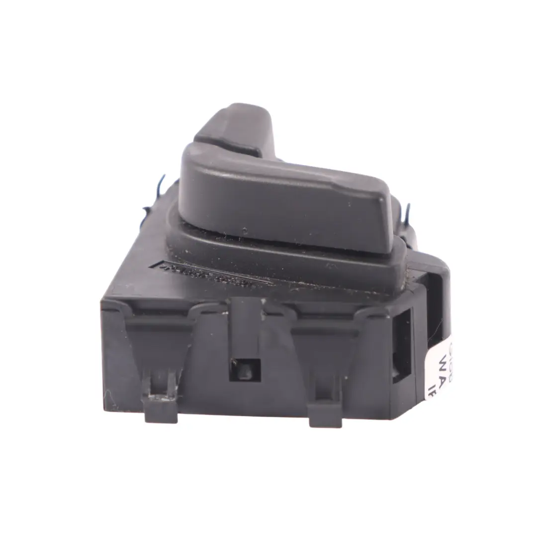 Mercedes W204 Interruptor ajuste asiento eléctrico delantero derecho - SKU A2059057703 - Número de pieza A2059057703