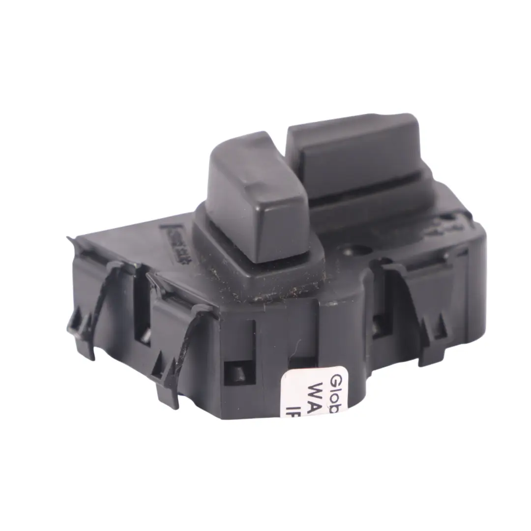 Mercedes W204 Interruptor ajuste asiento eléctrico delantero derecho - SKU A2059057703 - Número de pieza A2059057703