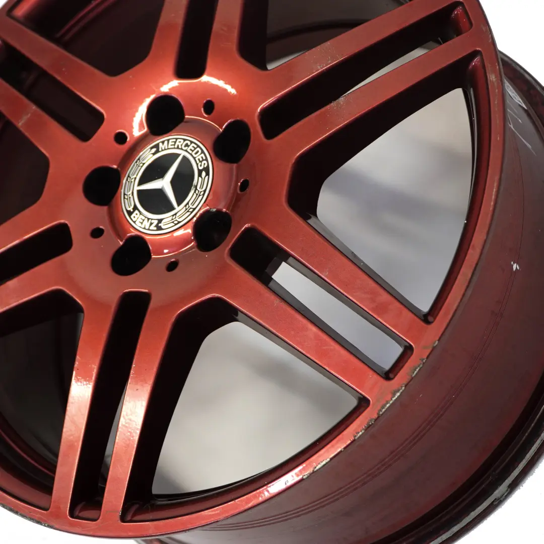 Jante avant en alliage rouge 18" 8J ET:45 pour Mercedes C207 A207 AMG à propos du numéro de pièce A2074011302 Mercedes C207 A207 AMG Jante avant en alliage rouge 18" 8J ET:45 - SKU A2074011302-7 - Numéro de pièce A2074011302