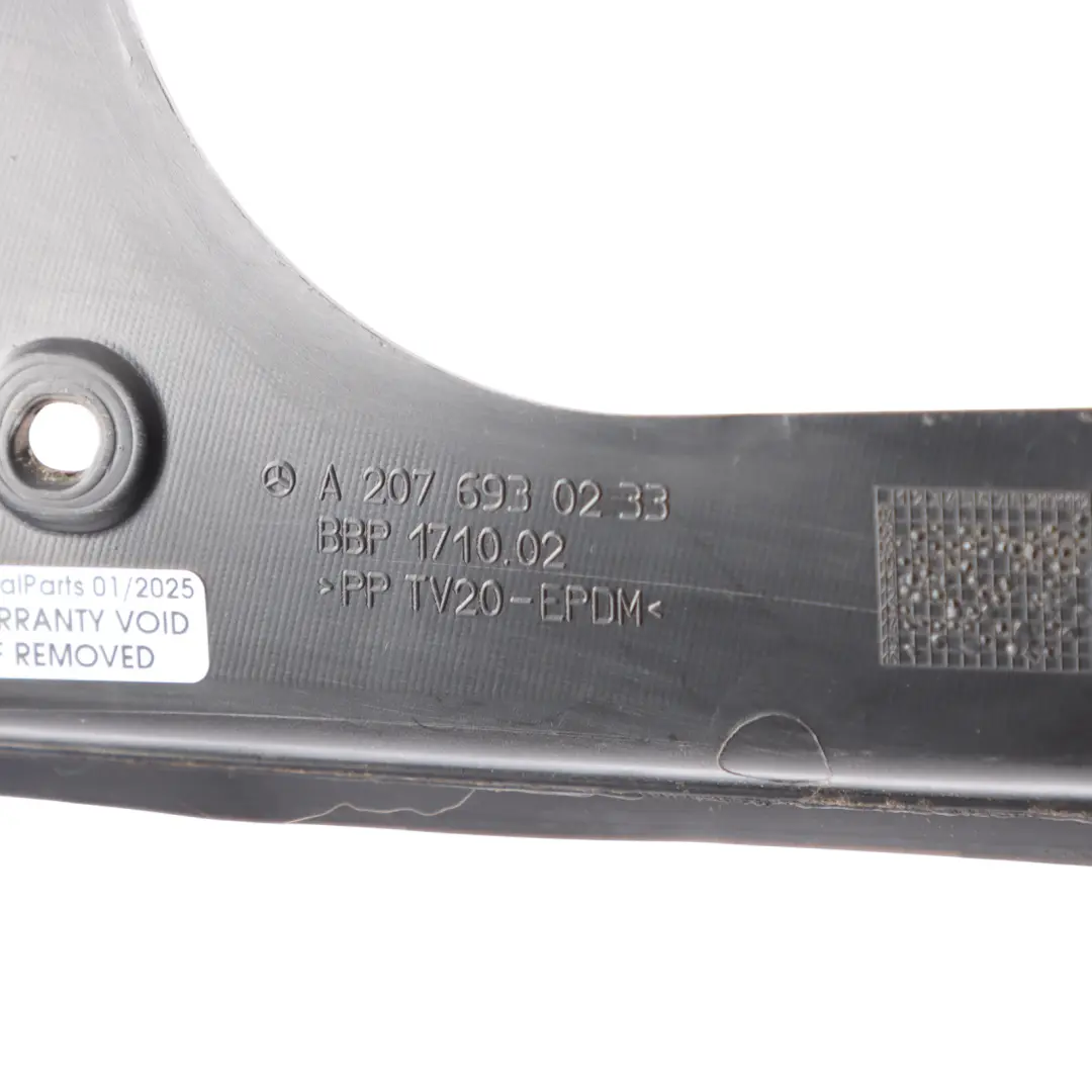 Portellone Fanalino Coda Coperchio Scarico Destro per Mercedes C207 con numero di parte A2076930233 Mercedes C207 Portellone Fanalino Coda Coperchio Scarico Destro - SKU A2076930233 - Numero di parte A2076930233