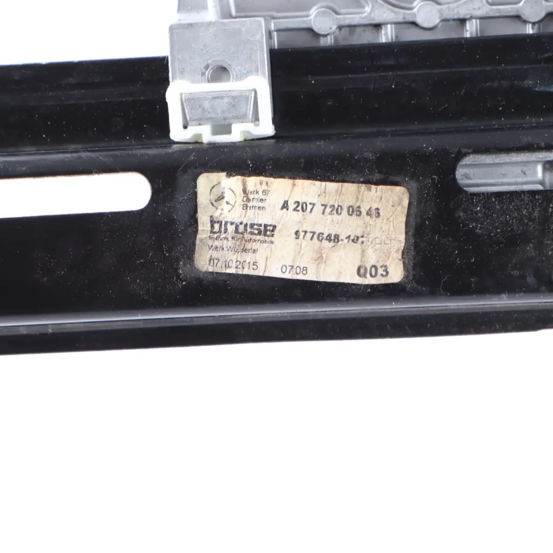 Alzacristalli Elettrici Anteriore Destro per Mercedes C207 con numero di parte A2077200846 Mercedes C207 Alzacristalli Elettrici Anteriore Destro - SKU A2077200846 - Numero di parte A2077200846