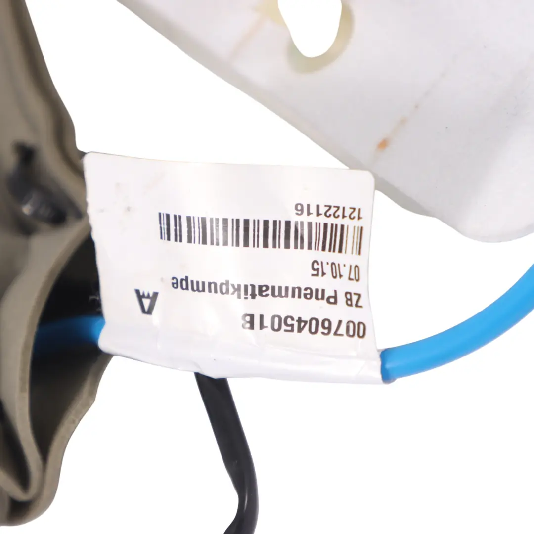 W207 Sièges Support Lombaire Lordose Pompe Avant Droite pour Mercedes à propos du numéro de pièce A2079109802 Mercedes W207 Sièges Support Lombaire Lordose Pompe Avant Droite - SKU A2079109802 - Numéro de pièce A2079109802