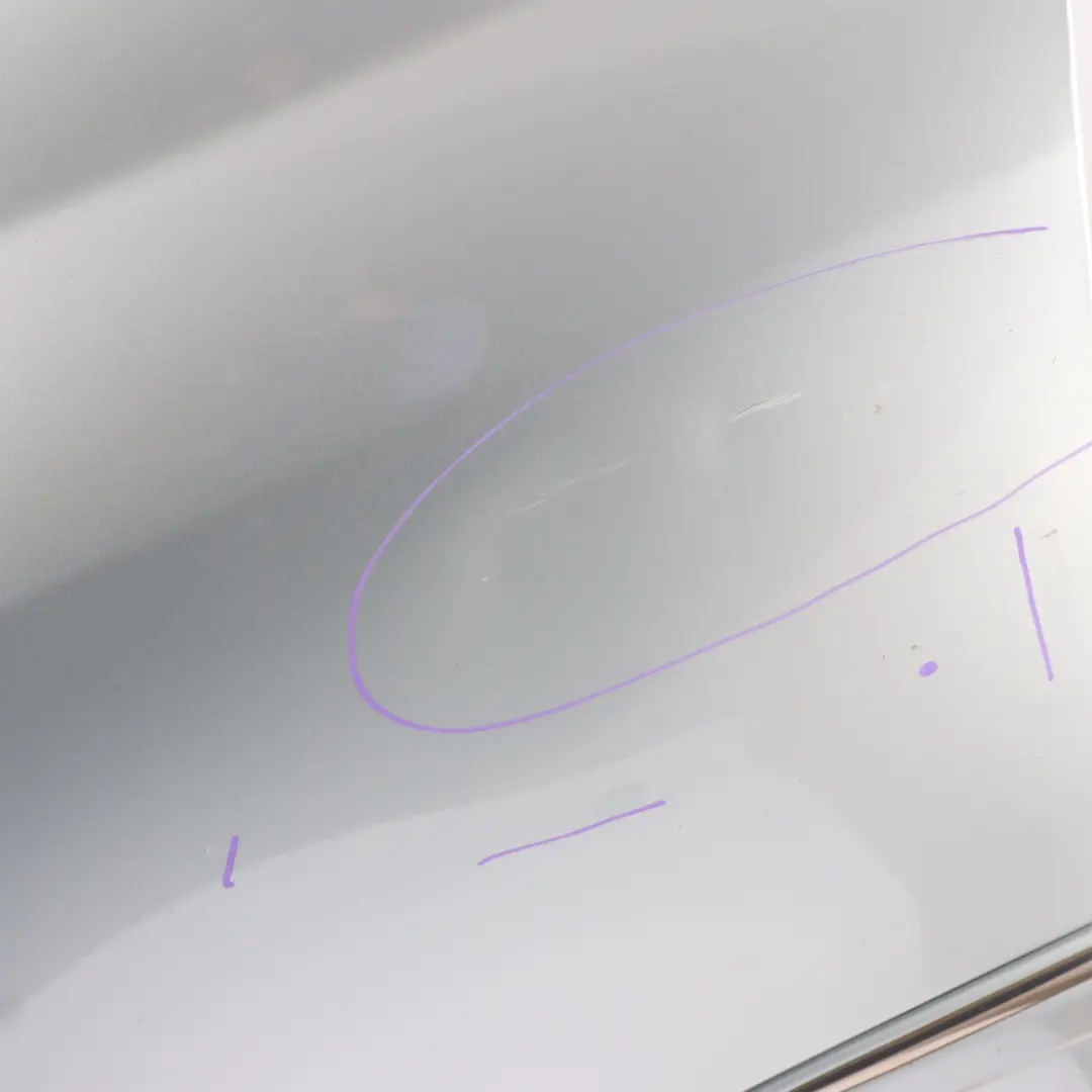 Seitenverkleidung vorne links Kotflügel Tellurium Silber - 762 für Mercedes CLK C209 mit Teilenummer A2098800318 Mercedes CLK C209 Seitenverkleidung vorne links Kotflügel Tellurium Silber - 762 - SKU A2098800318-TES1 - Teilenummer A2098800318