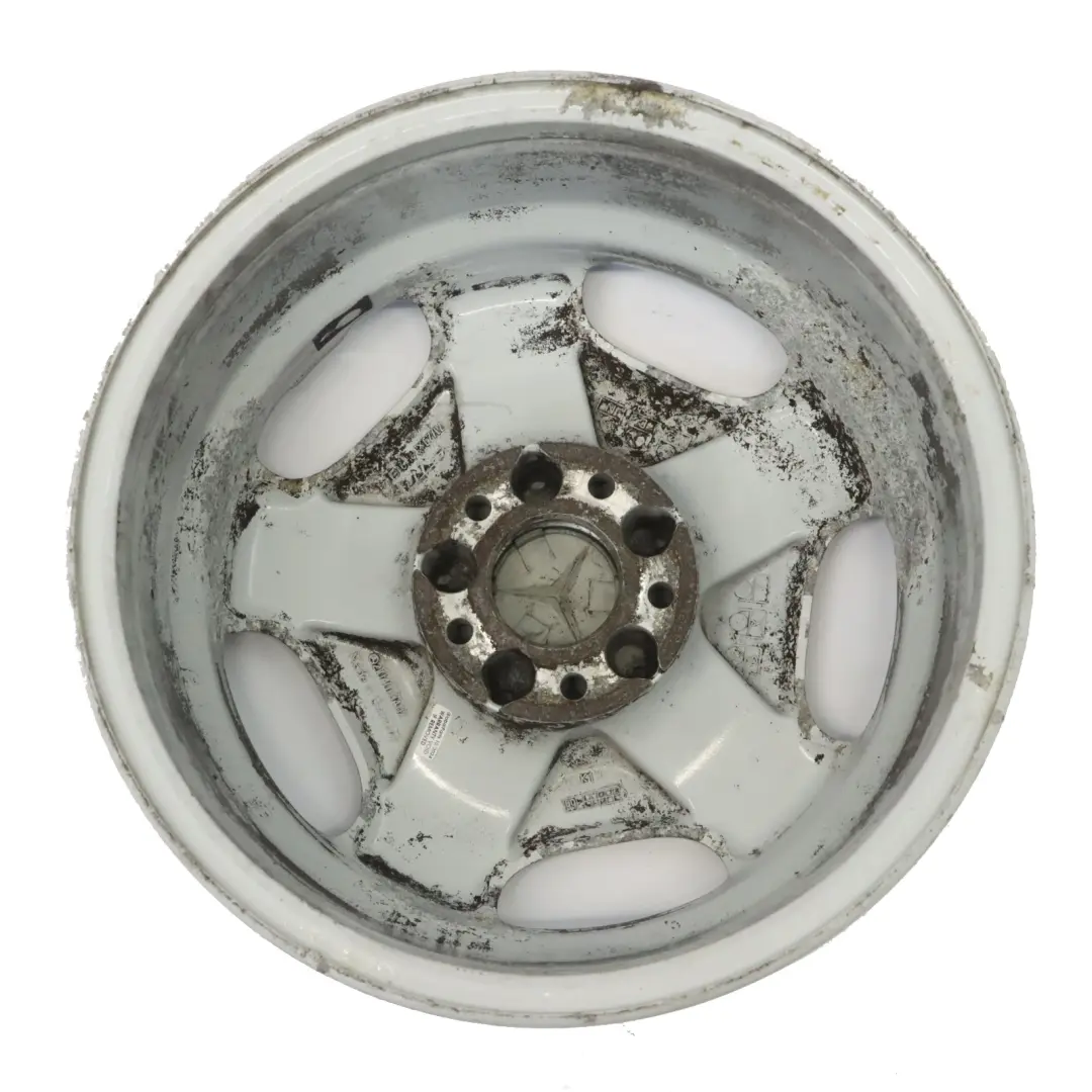 Silberne Leichtmetallfelge 16" 7,5J ET:41 5-Loch für Mercedes W210 mit Teilenummer A2104010402 Mercedes W210 Silberne Leichtmetallfelge 16" 7,5J ET:41 5-Loch - SKU A2104010402-1 - Teilenummer A2104010402