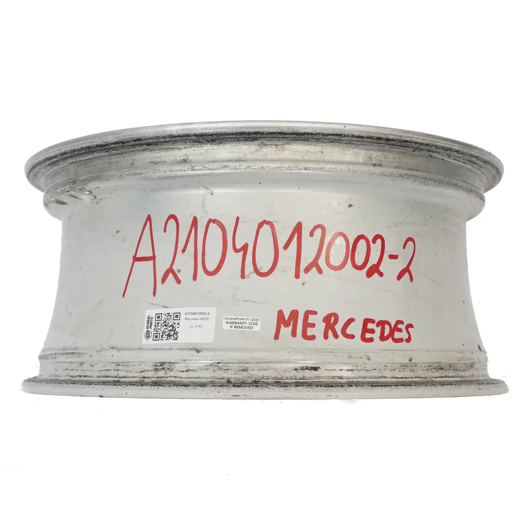 Srebrna Felga Aluminiowa 17" 7,5J ET:37 A2104010402 do Mercedes W210 o numerze A2104012002 Mercedes W210 Srebrna Felga Aluminiowa 17" 7,5J ET:37 A2104010402 - SKU A2104012002-2 - Numer Części A2104012002
