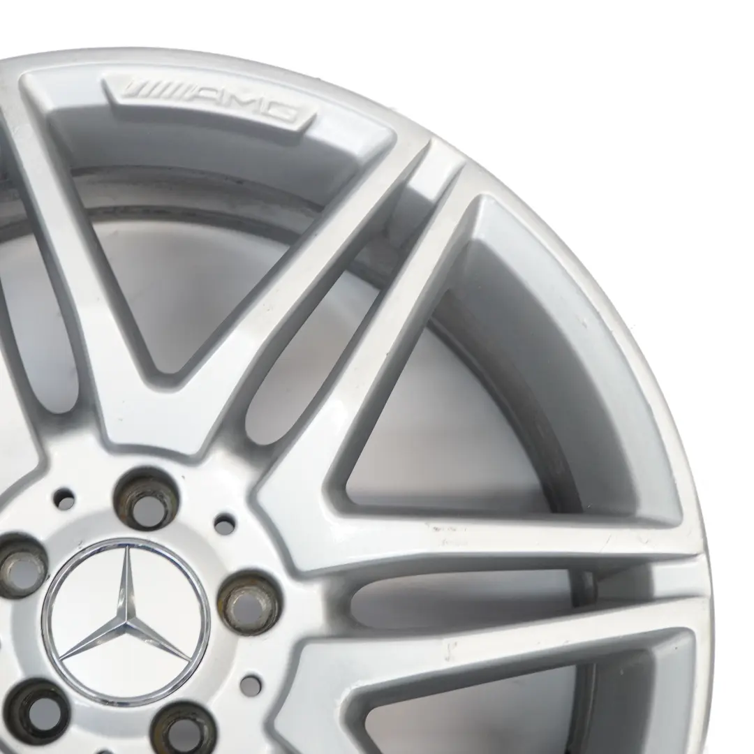 Mercedes-Benz C207 W207 jante alliage 19" AMG 7 à double rayons pour à propos du numéro de pièce A2124011900 Mercedes-Benz C207 W207 jante alliage 19" AMG 7 à double rayons - SKU A2124011900-2 - Numéro de pièce A2124011900