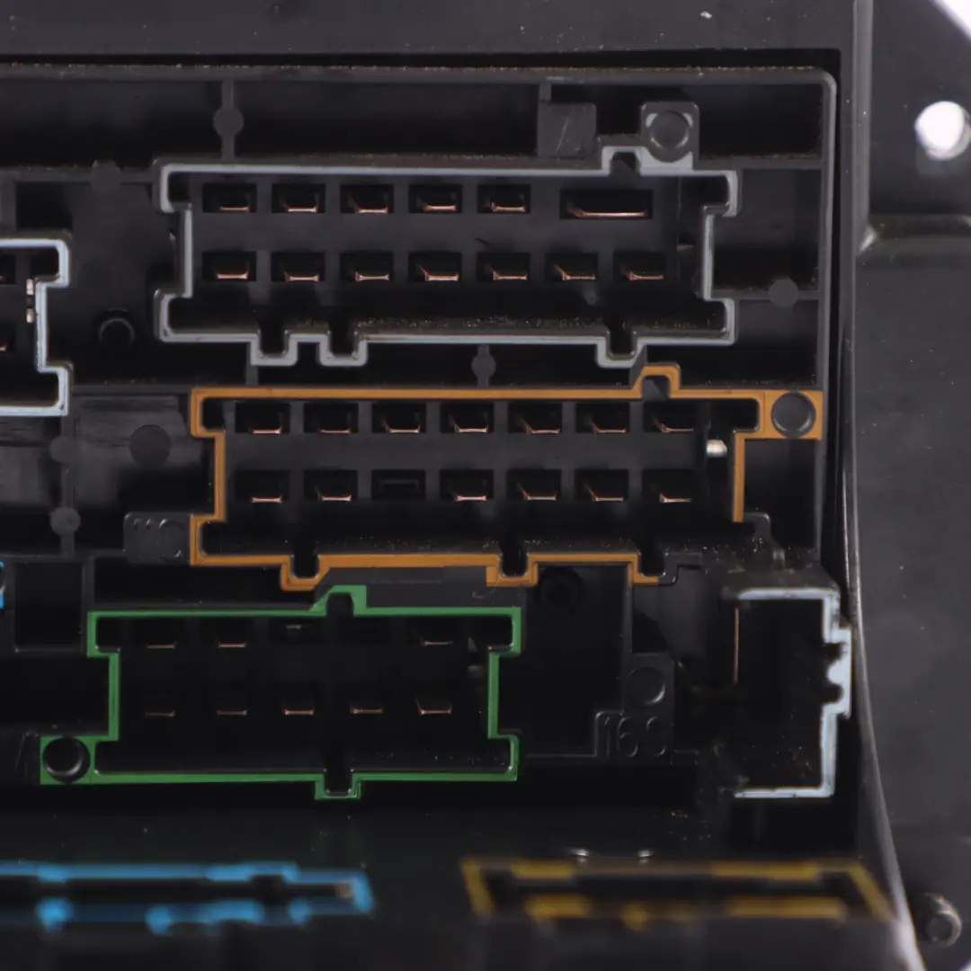 Sicherungskasten Relais Steuergerät SAM Modul für Mercedes SLK R172 mit Teilenummer A2129009908 Mercedes SLK R172 Sicherungskasten Relais Steuergerät SAM Modul - SKU A2129009908 - Teilenummer A2129009908