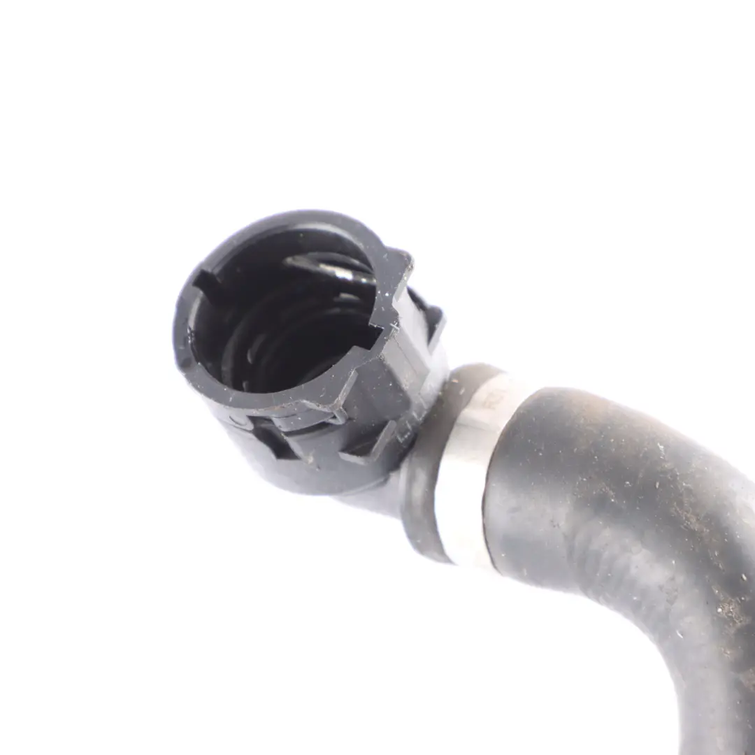 Tubo dell'acqua Mercedes W213 C238 C253 C257 Linea tubo refrigerante per con numero di parte A2135010202 Tubo dell'acqua Mercedes W213 C238 C253 C257 Linea tubo refrigerante - SKU A2135010202 - Numero di parte A2135010202