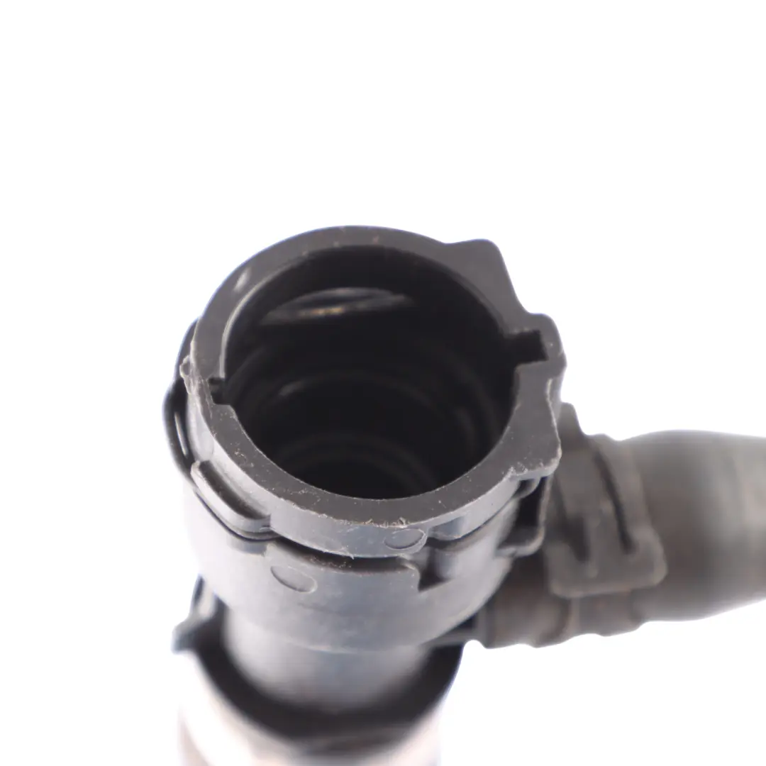  Tuyau d'eau Mercedes W213 C238 C253 C257 Trefroidissement Tube ligne - SKU A2135010202 - Numéro de pièce A2135010202