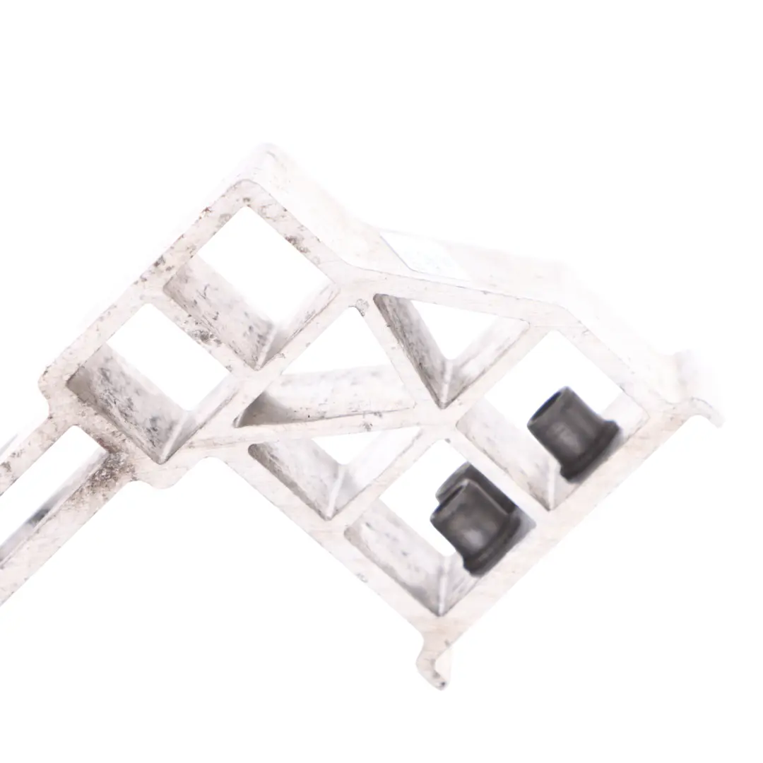 Mercedes W213 C253 Soporte Del Radiador Delantero Derecho Soporte Montaje Panel - SKU A2135010720 - Número de pieza A2135010720