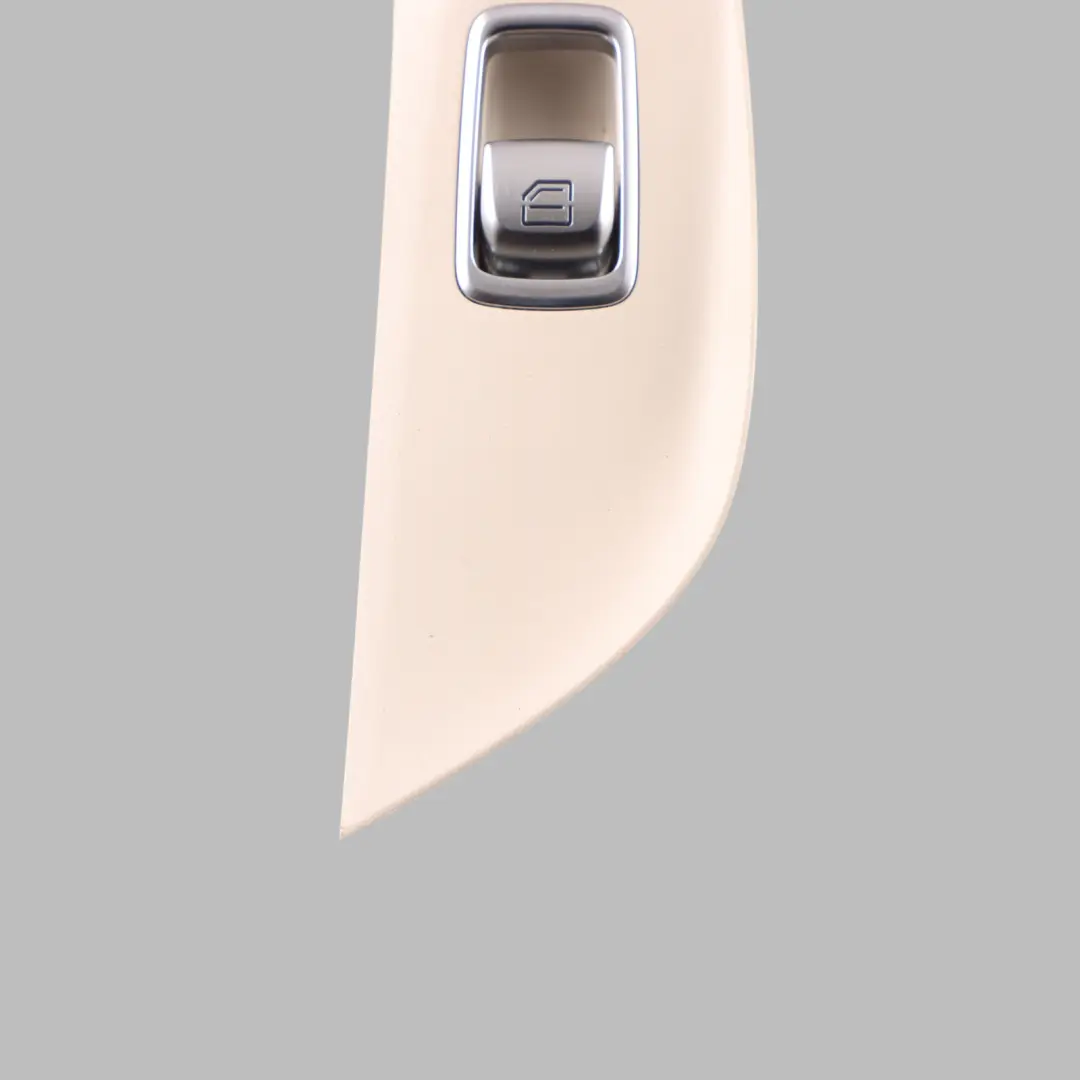 Tylna Lewa Beżowa Ramka Przełącznika do Mercedes W213 o numerze A2137371900 Mercedes W213 Tylna Lewa Beżowa Ramka Przełącznika - SKU A2137371900-1 - Numer Części A2137371900
