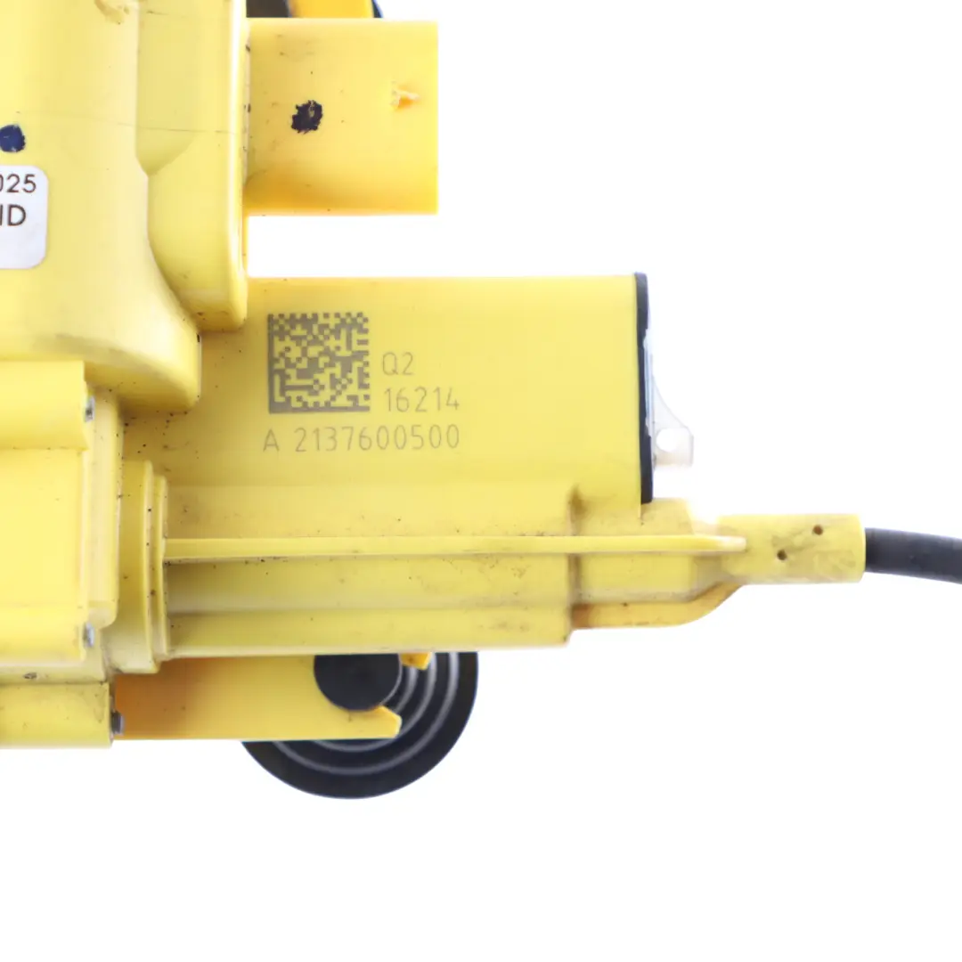 Closing Support Mercedes W213 W223 Rear Door Close Aid Left N/S to with Part number A2137600500 Closing Support Mercedes W213 W223 Rear Door Close Aid Left N/S - SKU A2137600500 - Part number A2137600500