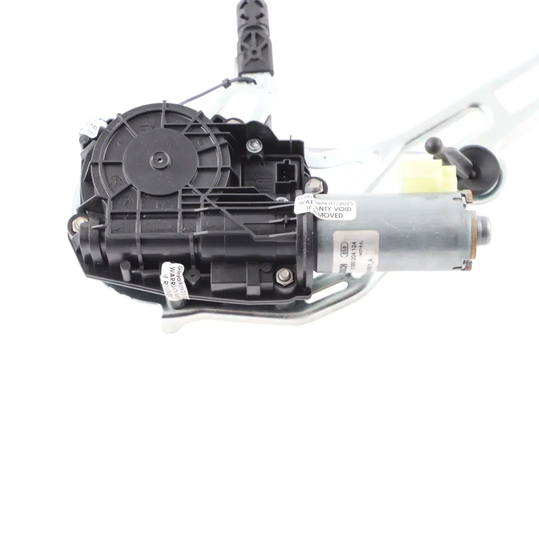 Trunk Lid Lift Drive Motor Rear Close Unit to Mercedes W213 with Part number A2138208201 Mercedes W213 Trunk Lid Lift Drive Motor Rear Close Unit - SKU A2138208201 - Part number A2138208201