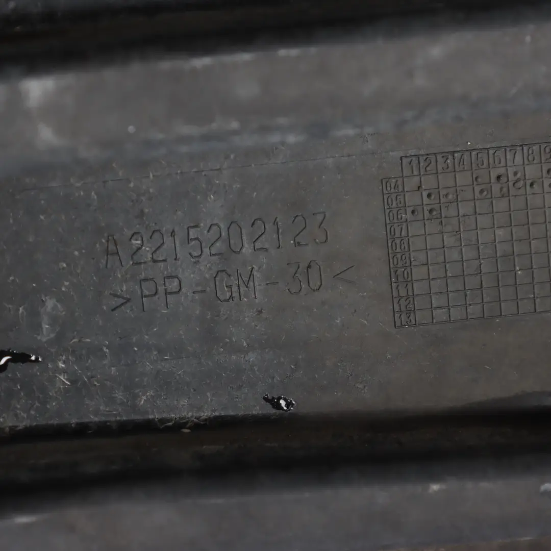 Cache Sous Plancher Arrière Pour Moteur A1725201023 pour Mercedes W221 à propos du numéro de pièce A2215202123 Mercedes W221 Cache Sous Plancher Arrière Pour Moteur A1725201023 - SKU A2215202123 - Numéro de pièce A2215202123