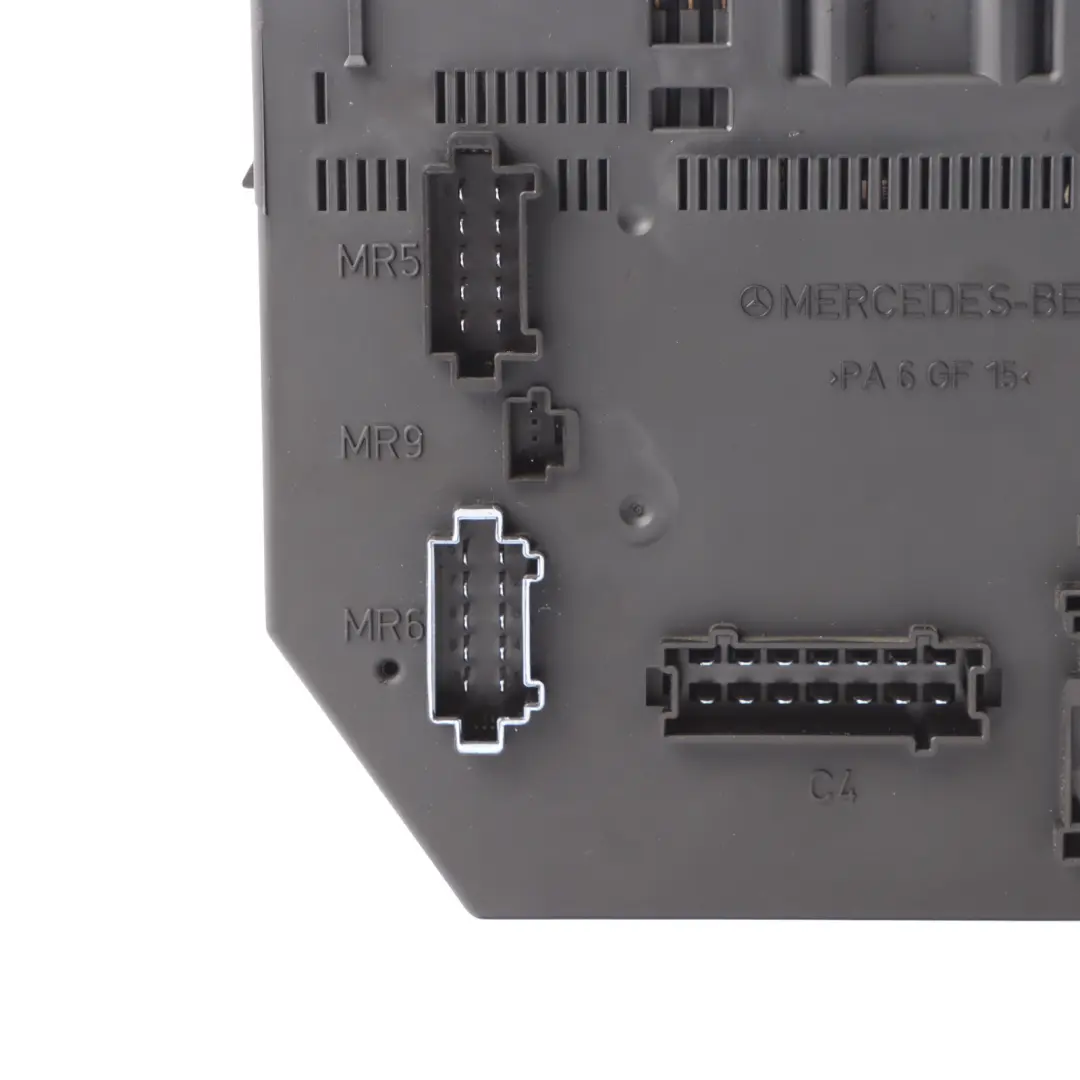 Fuse Box Relay Control Unit SAM Module to Mercedes W221 with Part number A2215458345 Mercedes W221 Fuse Box Relay Control Unit SAM Module - SKU A2215458345 - Part number A2215458345