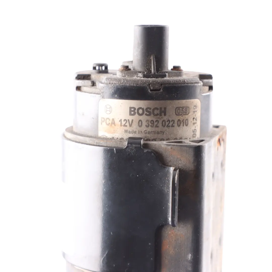 M156 E63 AMG Benzin Motor Wasserpumpe für Mercedes C216 W221 mit Teilenummer A2215500038 Mercedes C216 W221 M156 E63 AMG Benzin Motor Wasserpumpe - SKU A2215500038 - Teilenummer A2215500038