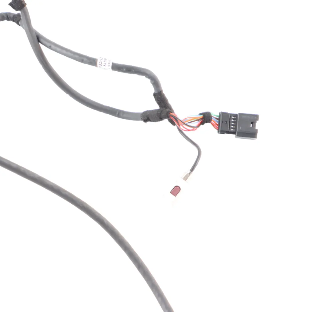 Universal Handy Interface UHI Adapter Wiring Harness to Mercedes W221 with Part number A2218200115 Mercedes W221 Universal Handy Interface UHI Adapter Wiring Harness - SKU A2218200115 - Part number A2218200115