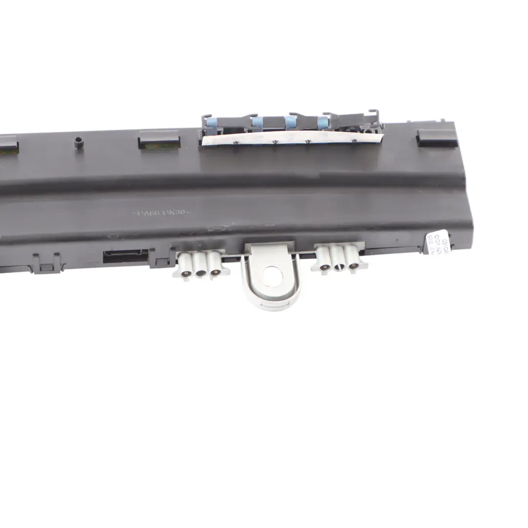 Roof Aerial Radio Antenna Amplifier Unit to Mercedes W221 with Part number A2218200389 Mercedes W221 Roof Aerial Radio Antenna Amplifier Unit - SKU A2218200389 - Part number A2218200389