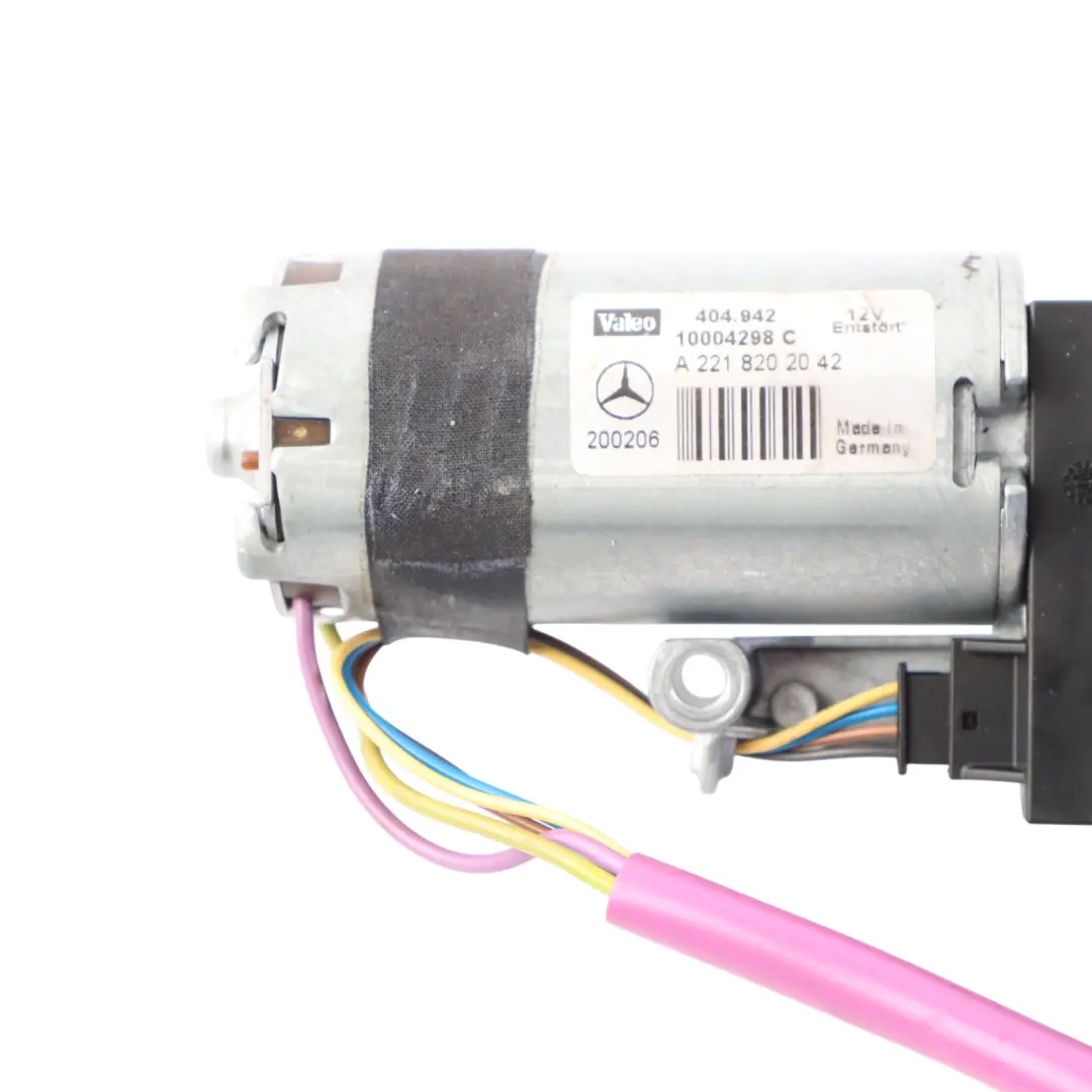 Sliding Roof Motor Sunroof Drive Actuator Unit to Mercedes W221 with Part number A2218202042 Mercedes W221 Sliding Roof Motor Sunroof Drive Actuator Unit - SKU A2218202042 - Part number A2218202042