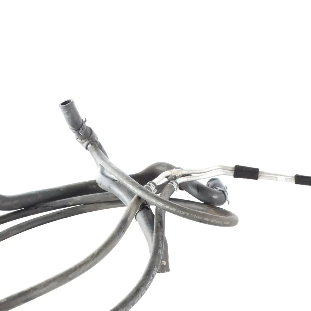 Hot Water Pipes Hoses Line Auxiliary Heater to Mercedes W221 with Part number A2218301296 Mercedes W221 Hot Water Pipes Hoses Line Auxiliary Heater - SKU RHD-A2218301296 - Part number A2218301296