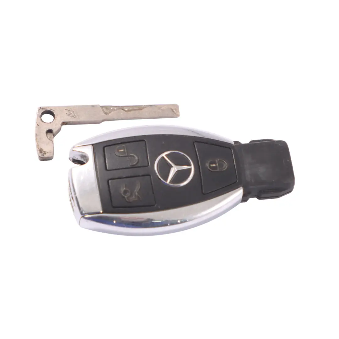 Radio Alarma Remoto Llavero para Mercedes C117 W166 W205 con número de pieza A2229054100 Mercedes C117 W166 W205 Radio Alarma Remoto Llavero - SKU A2229054100 - Número de pieza A2229054100