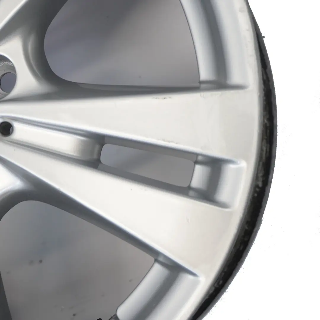 Cerchio in lega argento 17" 7,5J ET:52,5 per Mercedes W176 W246 con numero di parte A2464011400 Mercedes W176 W246 Cerchio in lega argento 17" 7,5J ET:52,5 - SKU A2464011400-5 - Numero di parte A2464011400