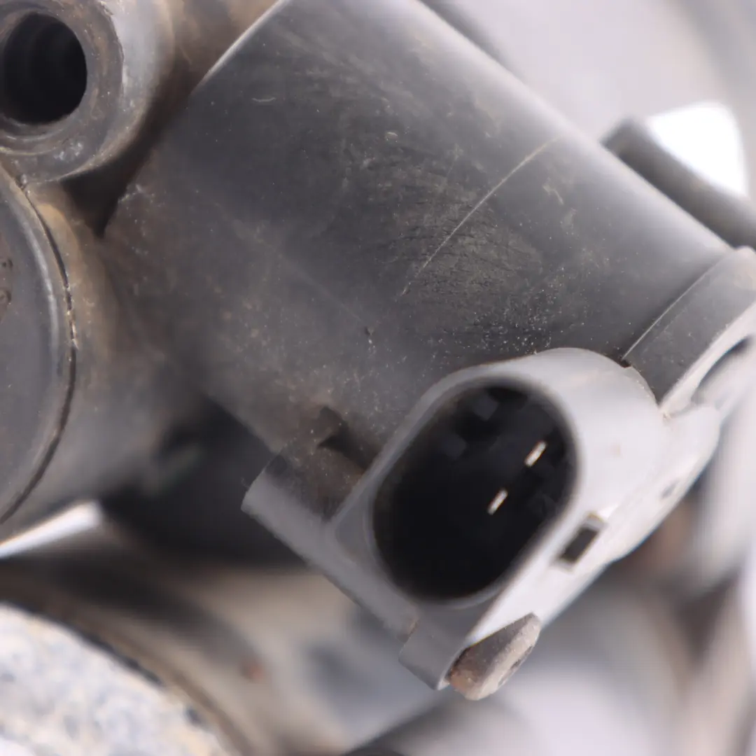 Suspension Compressor Pump Control Unit to Mercedes W251 Air with Part number A2513202604 Mercedes W251 Air Suspension Compressor Pump Control Unit - SKU A2513202604-1 - Part number A2513202604