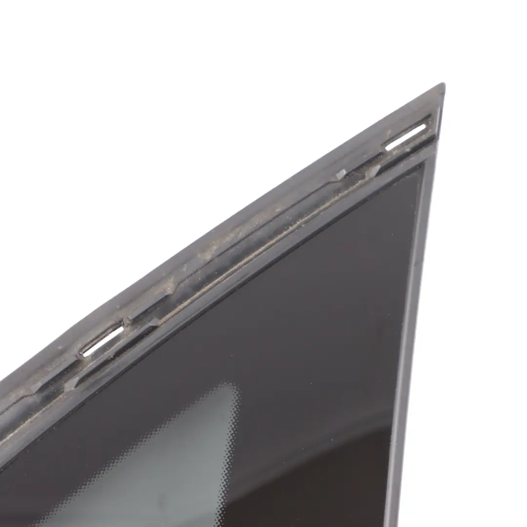 Quarter Glass Side Window Rear Right O/S AS3 to Mercedes GLC C253 with Part number A2536701800 Mercedes GLC C253 Quarter Glass Side Window Rear Right O/S AS3 - SKU A2536701800 - Part number A2536701800