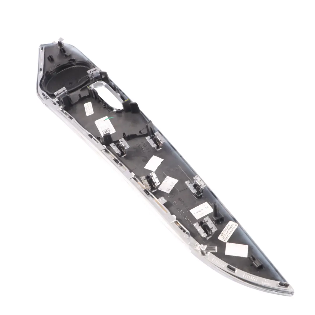 Scheda Porta Striscia copertura Pannello sinistro per Mercedes GLC X253 con numero di parte A2537203500 Mercedes GLC X253 Scheda Porta Striscia copertura Pannello sinistro - SKU A2537203500 - Numero di parte A2537203500