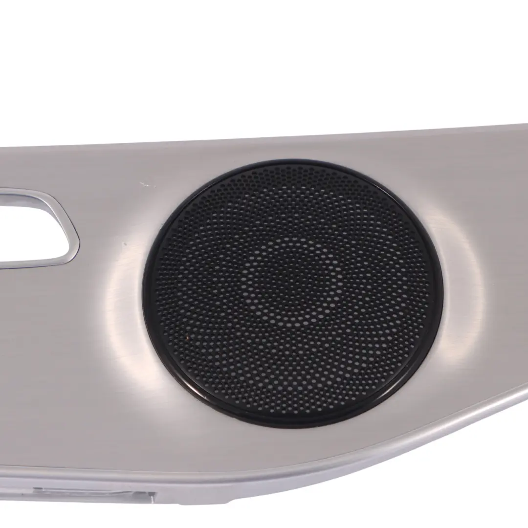 Panneau d'habillage carte porte avant gauche pour Mercedes GLC X253 à propos du numéro de pièce A2537203500 Mercedes GLC X253 Panneau d'habillage carte porte avant gauche - SKU A2537203500 - Numéro de pièce A2537203500