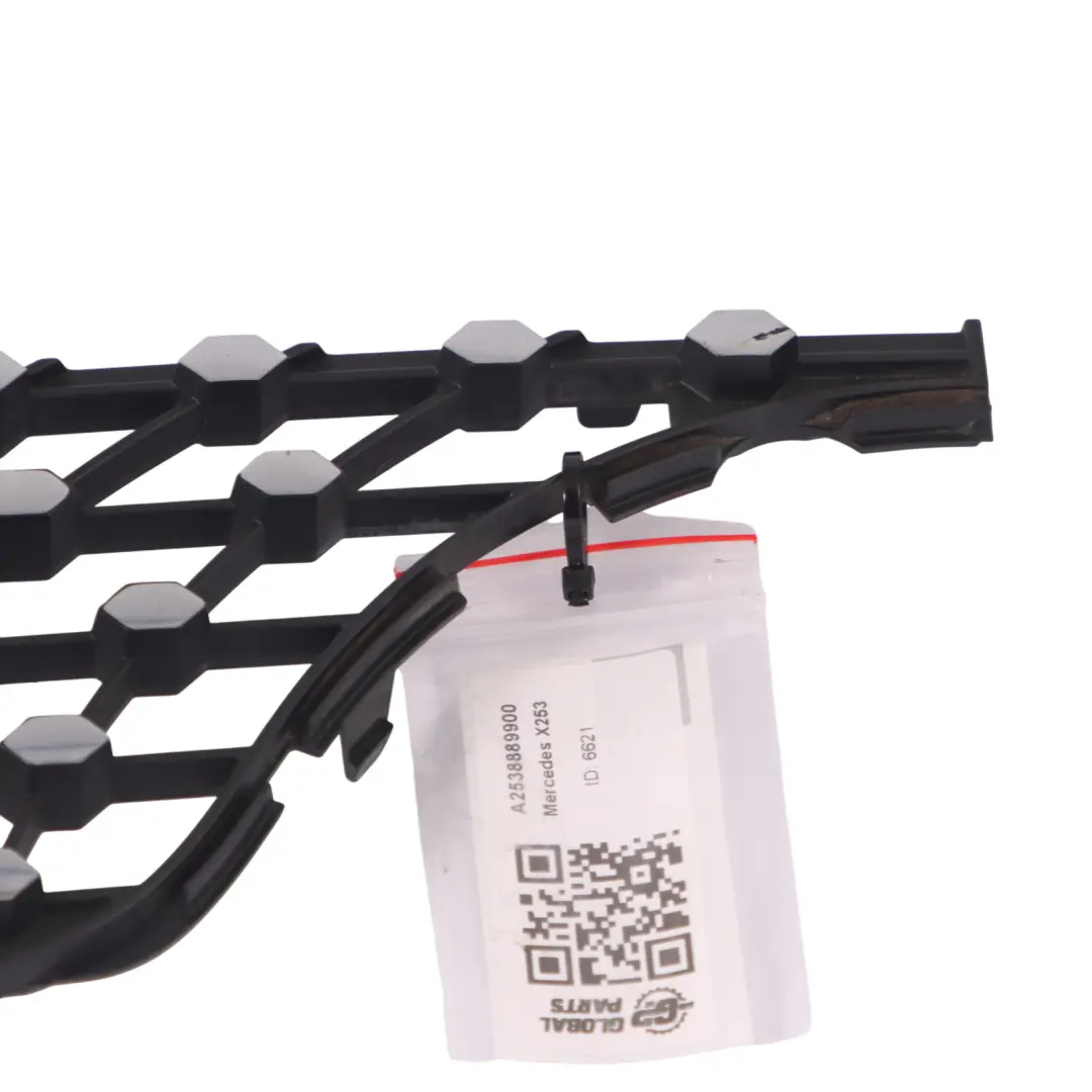 Mercedes GLC X253 rejilla inferior parachoques delantero izquierdo - SKU A2538889900 - Número de pieza A2538889900