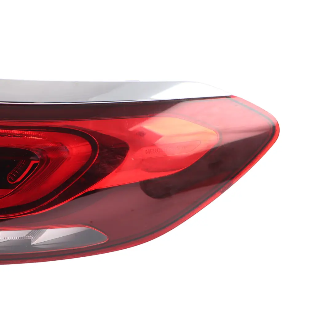 Mercedes GLC C253 Coupe Rückleuchte Rechts Seitenverkleidung Licht - SKU A2539060902-1 - Teilenummer A2539060902