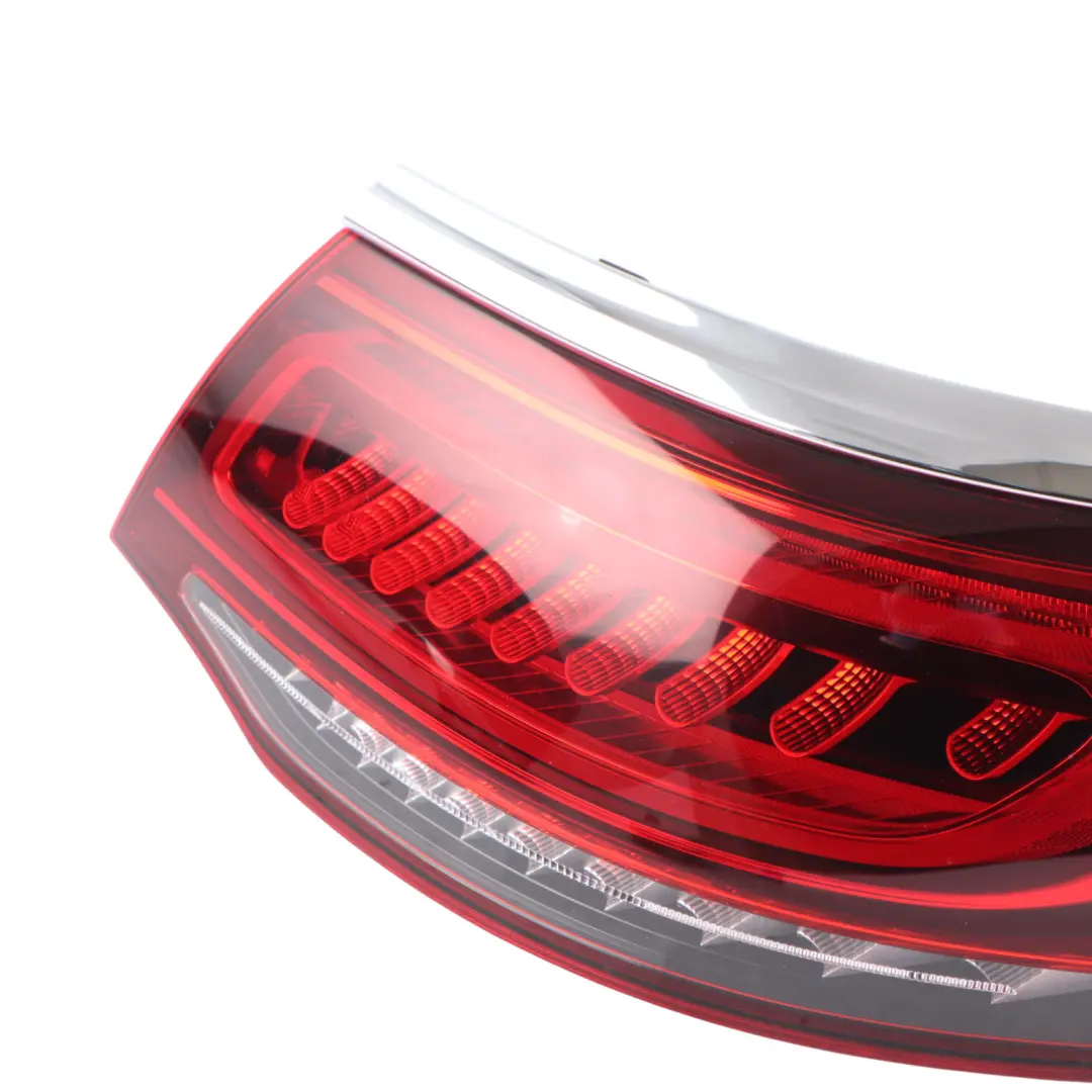 Mercedes GLC C253 Coupe Rückleuchte Rechts Seitenverkleidung Licht - SKU A2539060902-1 - Teilenummer A2539060902