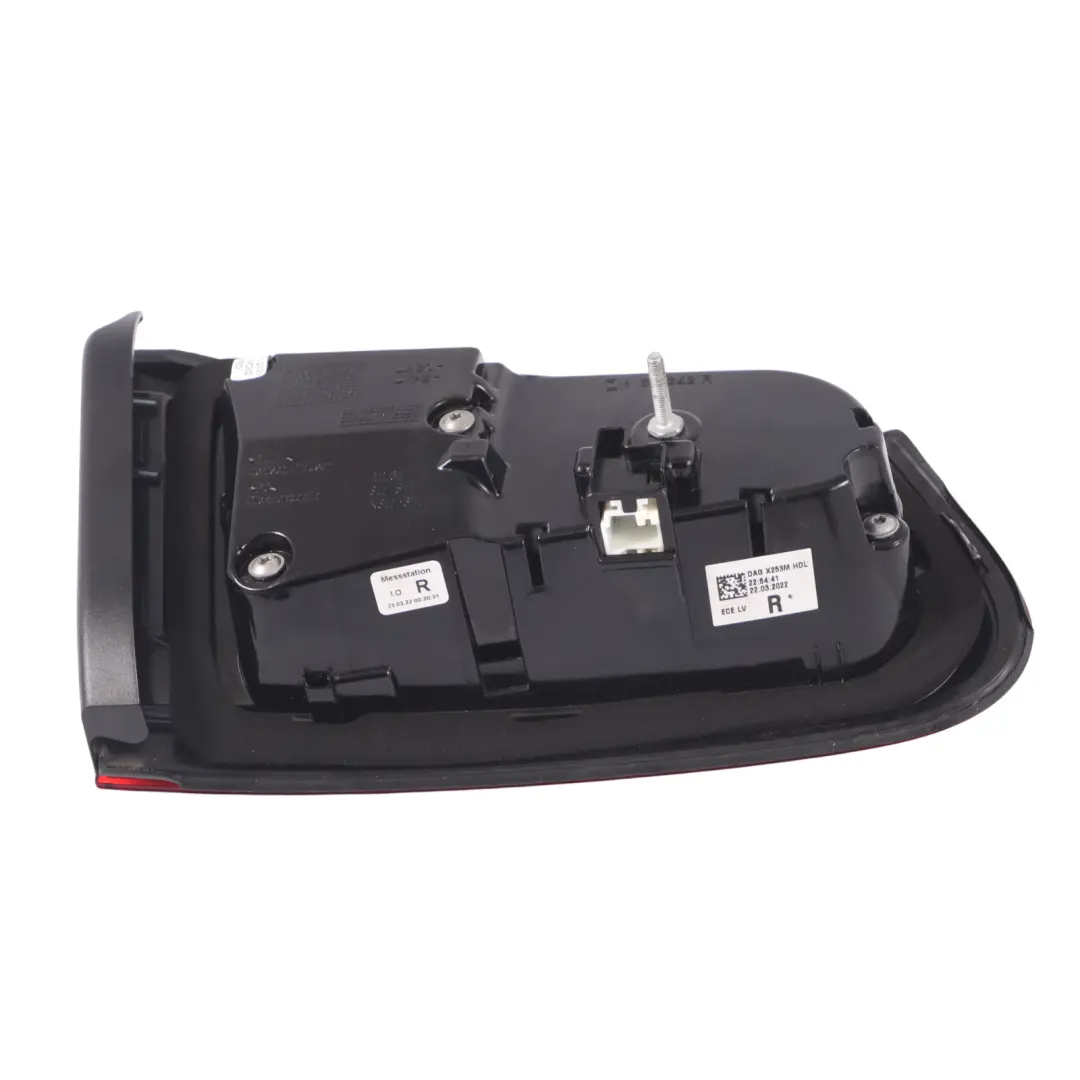 Feu De Coffre Arrière Droit pour Mercedes GLC X253 à propos du numéro de pièce A2539062603 Mercedes GLC X253 Feu De Coffre Arrière Droit - SKU A2539062603-1 - Numéro de pièce A2539062603