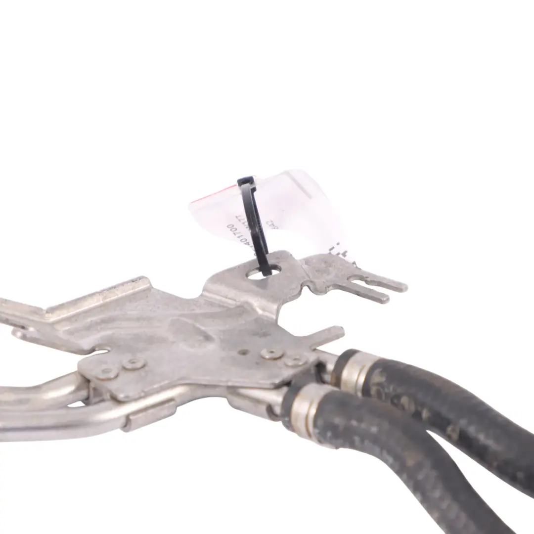 Tubo flessibile pressione Mercedes CLA C118 W177 W247 M282 benzina per con numero di parte A2821401700 Tubo flessibile pressione Mercedes CLA C118 W177 W247 M282 benzina - SKU A2821401700 - Numero di parte A2821401700